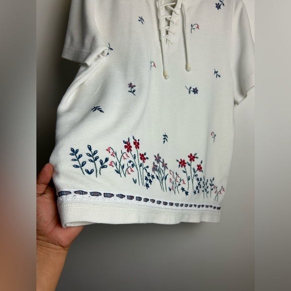 VTG Y2K Henley Tie M Waffle knit Floral Embroidered White Top Womens Grandmacore - Picture 4 of 12